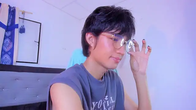 Snapshot of Johhan__Lee chatting on 12/26/24, 02:33 Johhan Lee online show from 12/26/24, 02:33