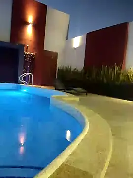 Snapshot of MegannMyerss chatting on 01/22/25, 11:21 MegannMyerss online show from 01/22/25, 11:21