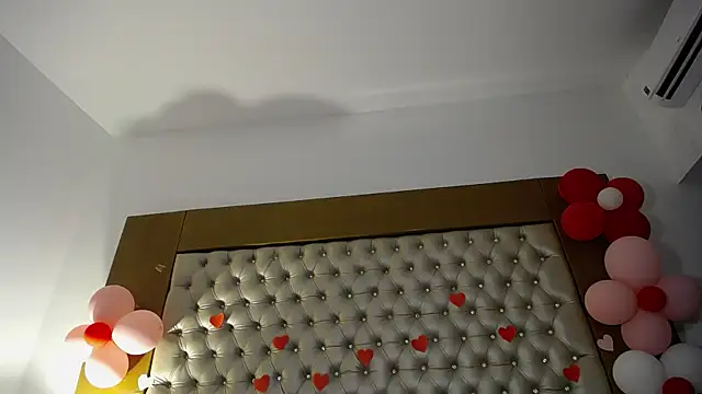 Snapshot of MegannMyerss chatting on 02/21/25, 11:10 MegannMyerss online show from 02/21/25, 11:10