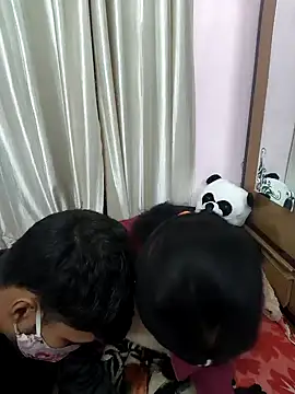 Snapshot of bigtitsqueen chatting on 12/17/24, 09:17 bigtitsqueen online show from 12/17/24, 09:17