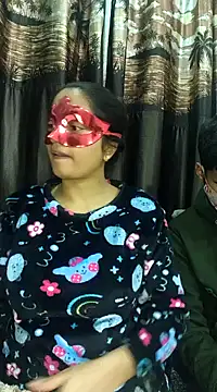 Snapshot of bigtitsqueen chatting on 12/24/24, 03:47 bigtitsqueen online show from 12/24/24, 03:47