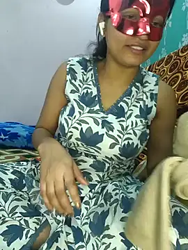 Snapshot of bigtitsqueen chatting on 01/29/25, 03:33 bigtitsqueen online show from 01/29/25, 03:33