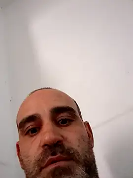 Snapshot of pelarrico12 chatting on 01/15/25, 01:52 pelarrico12 online show from 01/15/25, 01:52