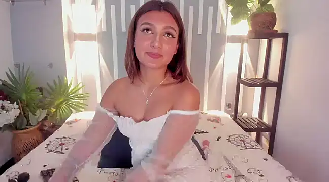 Afrodita Shalom online show from 03/18/25, 02:04