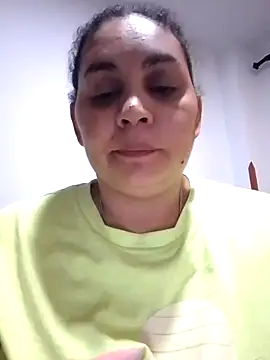 MirandaSoto online show from 02/11/25, 12:05