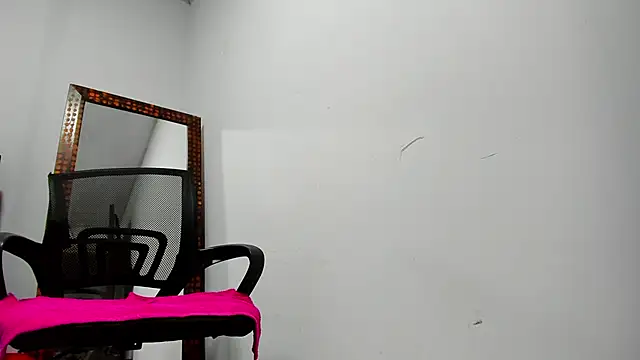 Karljensen33 online show from 12/29/24, 03:11