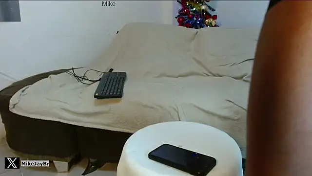 mikejaybra online show from 12/17/24, 06:35