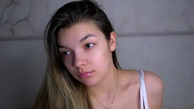 Snapshot of VeronaAppleberry chatting on 02/15/26, 01:02 VeronaAppleberry online show from 02/15/26, 01:02