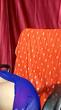 Stripy Doll online show from 02/11/25, 12:59