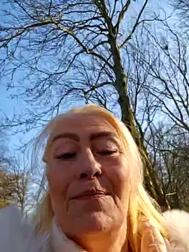 Snapshot of lisalustjouw chatting on 03/07/25, 01:40 lisalustjouw online show from 03/07/25, 01:40