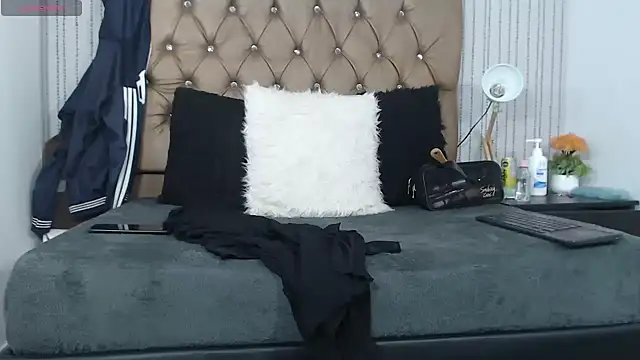 veneno hot online show from 02/03/25, 01:19