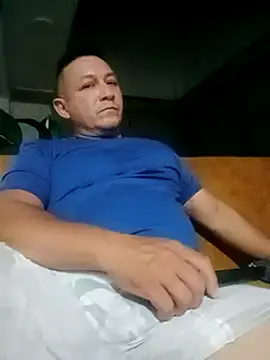 Snapshot of luchoarr chatting on 12/17/24, 03:50 luchoarr online show from 12/17/24, 03:50