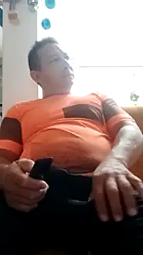 Snapshot of luchoarr chatting on 01/05/25, 01:58 luchoarr online show from 01/05/25, 01:58