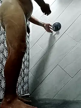 Snapshot of luchoarr chatting on 02/12/25, 10:37 luchoarr online show from 02/12/25, 10:37