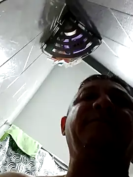 Snapshot of luchoarr chatting on 03/10/25, 10:34 luchoarr online show from 03/10/25, 10:34