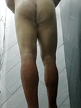 Snapshot of luchoarr chatting on 10/30/25, 11:16 luchoarr online show from 10/30/25, 11:16