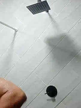 Snapshot of luchoarr chatting on 11/25/25, 11:38 luchoarr online show from 11/25/25, 11:38