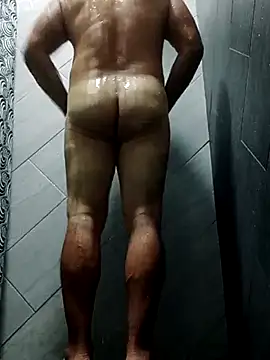 Snapshot of luchoarr chatting on 11/26/25, 11:28 luchoarr online show from 11/26/25, 11:28