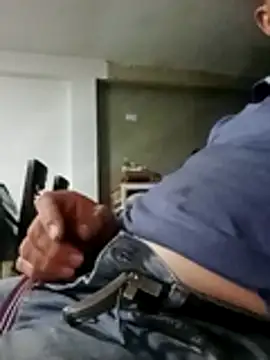 Snapshot of luchoarr chatting on 12/04/25, 02:32 luchoarr online show from 12/04/25, 02:32