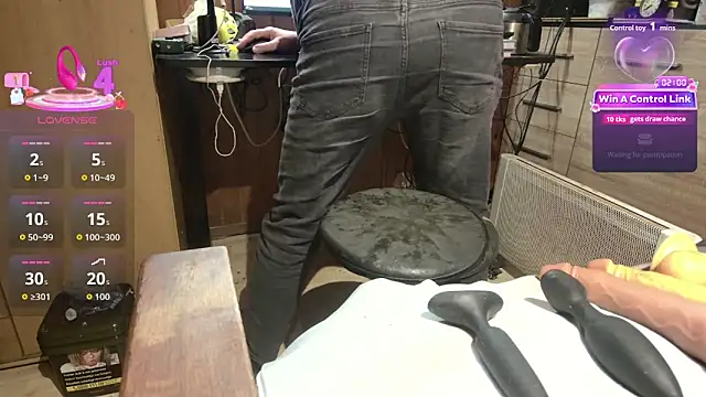 misteryman1956 online show from 02/03/26, 06:40