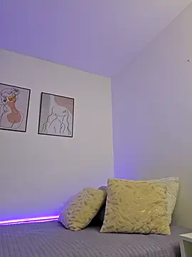 VictoriaEvaans  online show from 12/26/24, 11:03