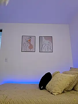 VictoriaEvaans  online show from 02/26/25, 09:37