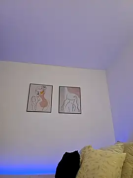 VictoriaEvaans  online show from 03/05/25, 11:49