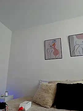 VictoriaEvaans  online show from 09/21/25, 05:14