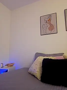 VictoriaEvaans  online show from 09/27/25, 10:48