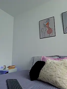 VictoriaEvaans  online show from 09/28/25, 06:13