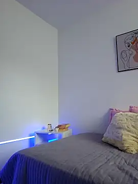 VictoriaEvaans  online show from 09/29/25, 10:25