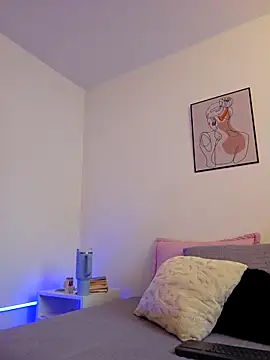 VictoriaEvaans  online show from 10/06/25, 10:18