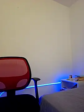 VictoriaEvaans  online show from 10/18/25, 10:10