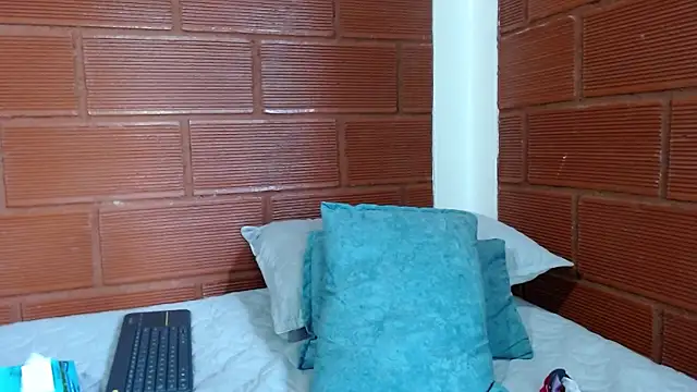 Priyalakshmi  online show from 01/29/25, 04:41