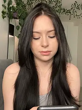 Snapshot of _SweetCandyy chatting on 12/24/24, 09:44  SweetCandyy online show from 12/24/24, 09:44