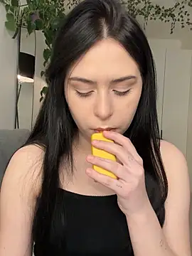 Snapshot of _SweetCandyy chatting on 02/07/25, 08:53  SweetCandyy online show from 02/07/25, 08:53