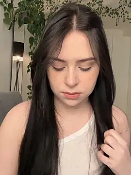 Snapshot of _SweetCandyy chatting on 02/14/25, 08:15  SweetCandyy online show from 02/14/25, 08:15