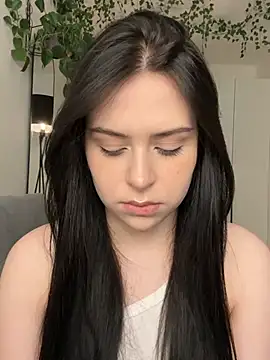 Snapshot of _SweetCandyy chatting on 02/15/25, 08:43  SweetCandyy online show from 02/15/25, 08:43