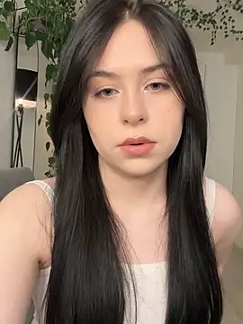 Snapshot of _SweetCandyy chatting on 02/16/25, 06:10  SweetCandyy online show from 02/16/25, 06:10