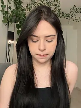 Snapshot of _SweetCandyy chatting on 02/18/25, 09:31  SweetCandyy online show from 02/18/25, 09:31