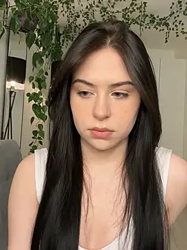 Snapshot of _SweetCandyy chatting on 02/21/25, 12:27  SweetCandyy online show from 02/21/25, 12:27