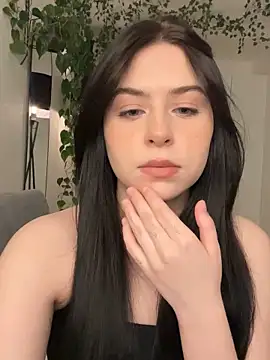 Snapshot of _SweetCandyy chatting on 02/28/25, 08:28  SweetCandyy online show from 02/28/25, 08:28