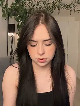 Snapshot of _SweetCandyy chatting on 03/18/25, 08:48  SweetCandyy online show from 03/18/25, 08:48