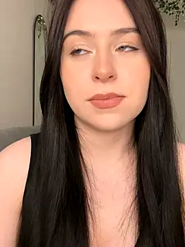 Snapshot of _SweetCandyy chatting on 09/17/25, 08:21  SweetCandyy online show from 09/17/25, 08:21