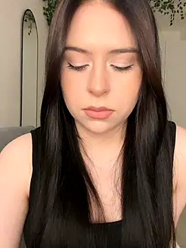 Snapshot of _SweetCandyy chatting on 10/04/25, 07:56  SweetCandyy online show from 10/04/25, 07:56