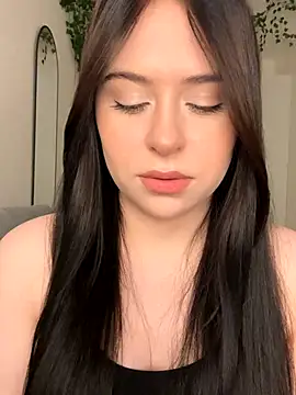 Snapshot of _SweetCandyy chatting on 10/18/25, 07:14  SweetCandyy online show from 10/18/25, 07:14