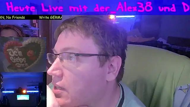 Snapshot of der_alex38 chatting on 03/04/25, 08:27 der alex38 online show from 03/04/25, 08:27