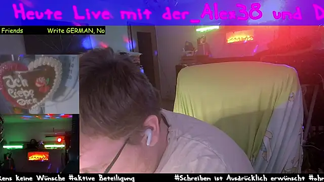 Snapshot of der_alex38 chatting on 03/13/25, 07:39 der alex38 online show from 03/13/25, 07:39