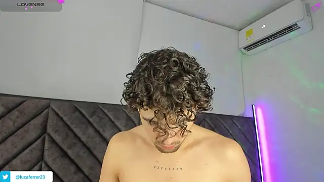 Snapshot of Luca_ferrer_ chatting on 02/11/26, 02:49 Luca ferrer online show from 02/11/26, 02:49