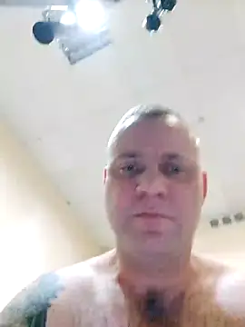 Snapshot of Crek666 chatting on 03/02/25, 04:50 Crek666 online show from 03/02/25, 04:50